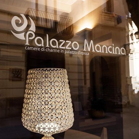 Hotel Palazzo Mancina Trapani Exterior foto